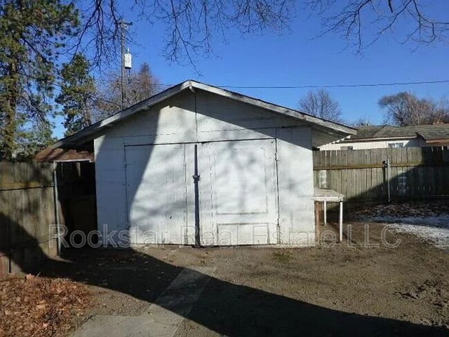 Building Photo - 5123 N Monroe St