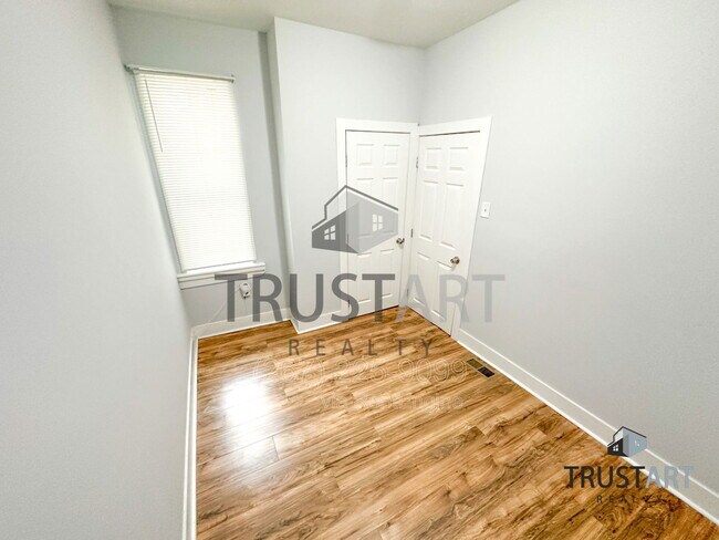 Building Photo - 2515 N Natrona St