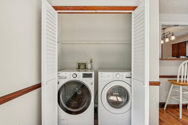 Building Photo - 11 Timothy Ln