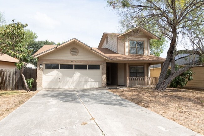 Building Photo - GREAT 2-STORY FLOOR PLAN W/COUNTRY STYLE FRONT PORCH*MASTER BEDROOM DOWN*1.5 CAR GARAGE*SPACIOUS ...