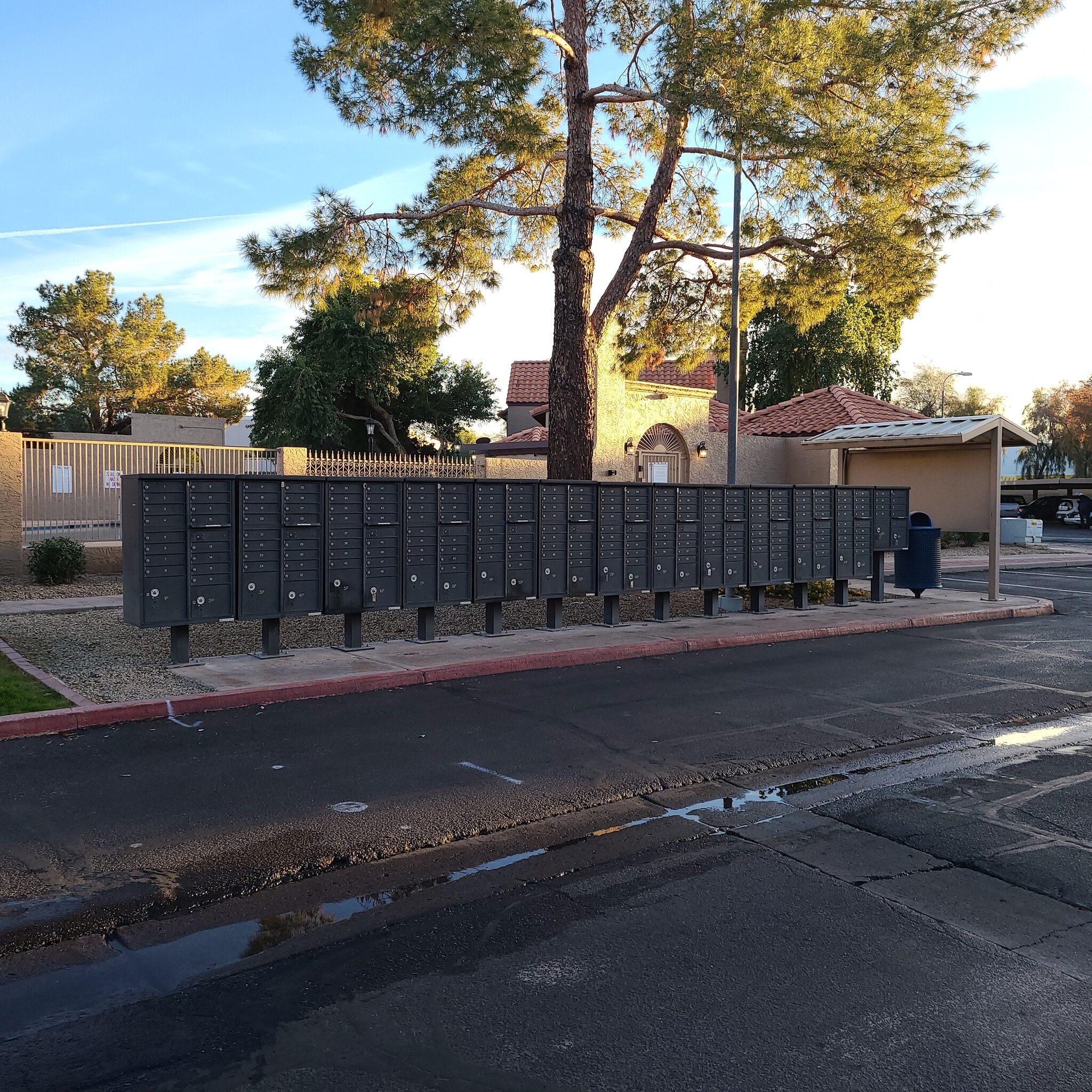 Building Photo - 3491 N Arizona Ave