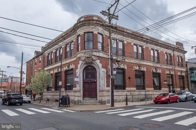 Building Photo - 44 N 4th St
