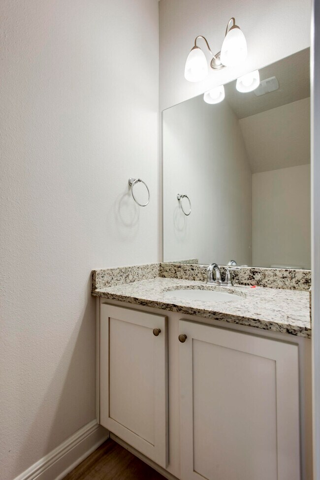 Building Photo - 67 Sandhill Pines Dr
