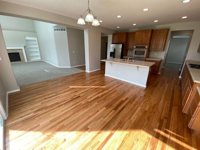 Building Photo - Spacious Home in Horizon Estates