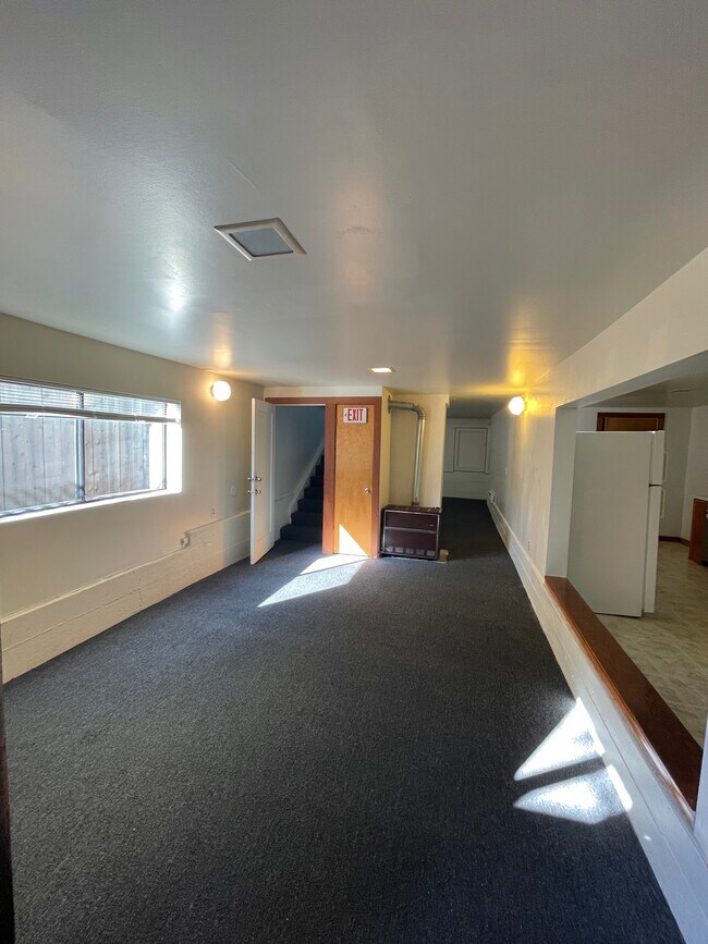 Building Photo - 2210 Parker St