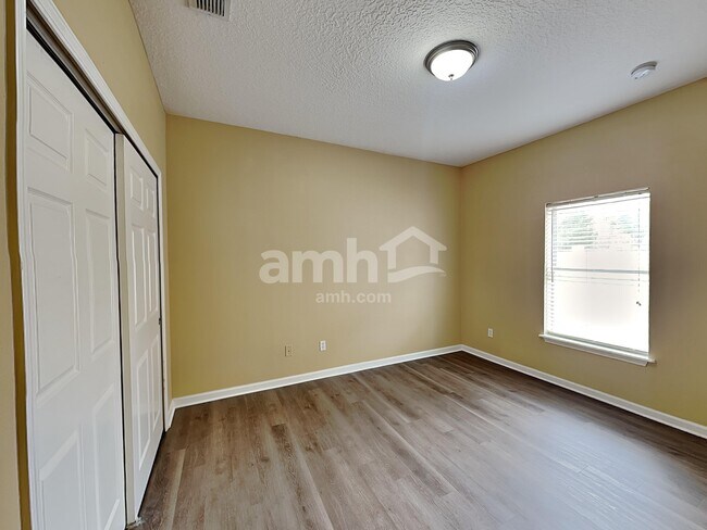 Building Photo - 921 Indian River Rd