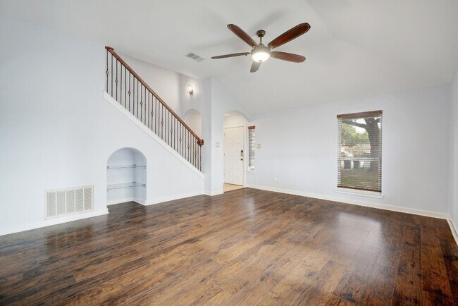 Building Photo - 14311 Kincheloe St