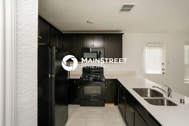 Building Photo - 3 Bedroom Pet-Friendly Home in Crandall, TX with Main Street Renewal
