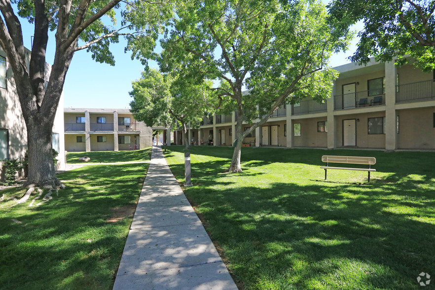 Building Photo - Sunrise Apartments