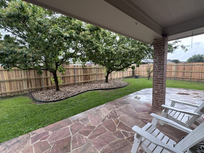 Building Photo - 8422 Alison Ave