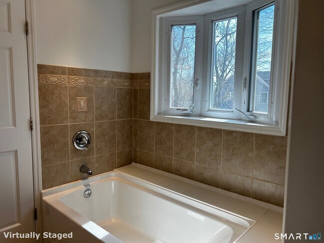 Building Photo - 97 Godfrey Rd