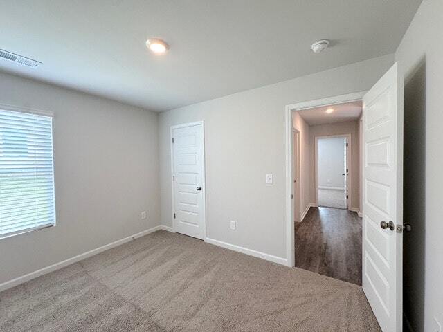 Building Photo - 2120 W Middlebrooke Xing