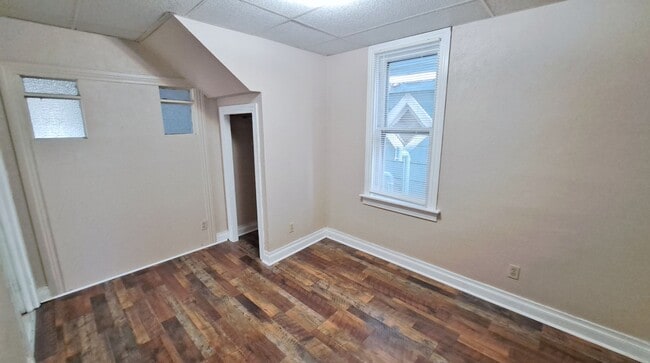 Building Photo - 523-523 1/2 Frederick Street