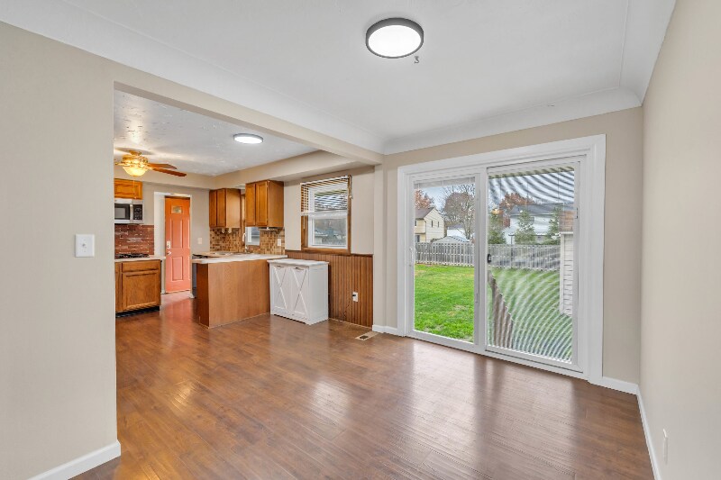 Building Photo - 21518 Willow Ln