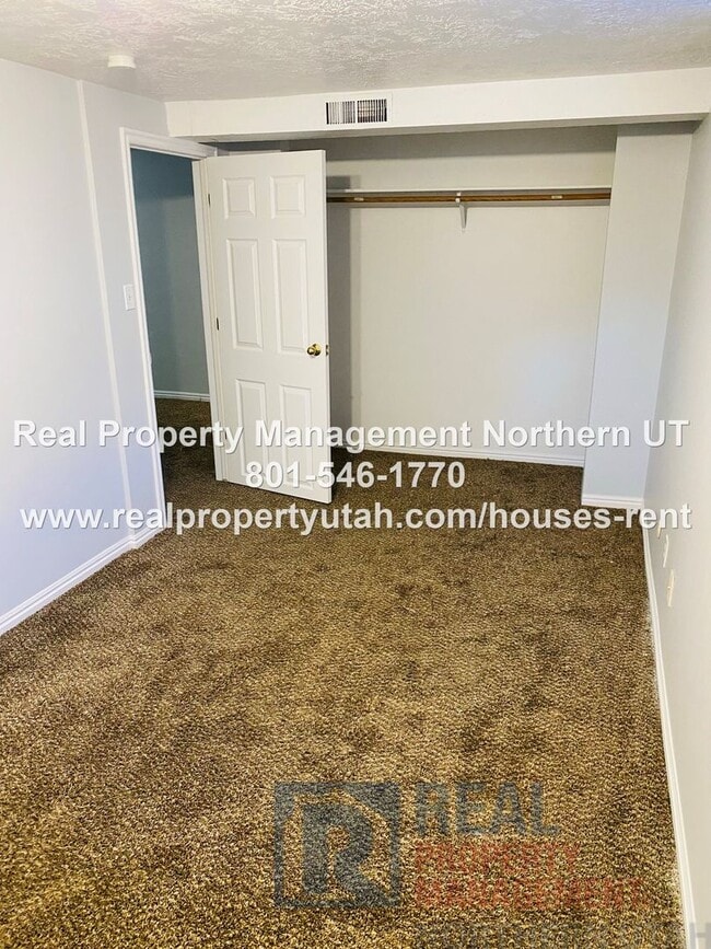 Building Photo - 3 Bedroom 1.5 Bath Ogden Home Coming Soon!