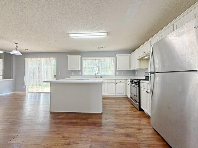 Building Photo - 11545 Carriage Park Ln