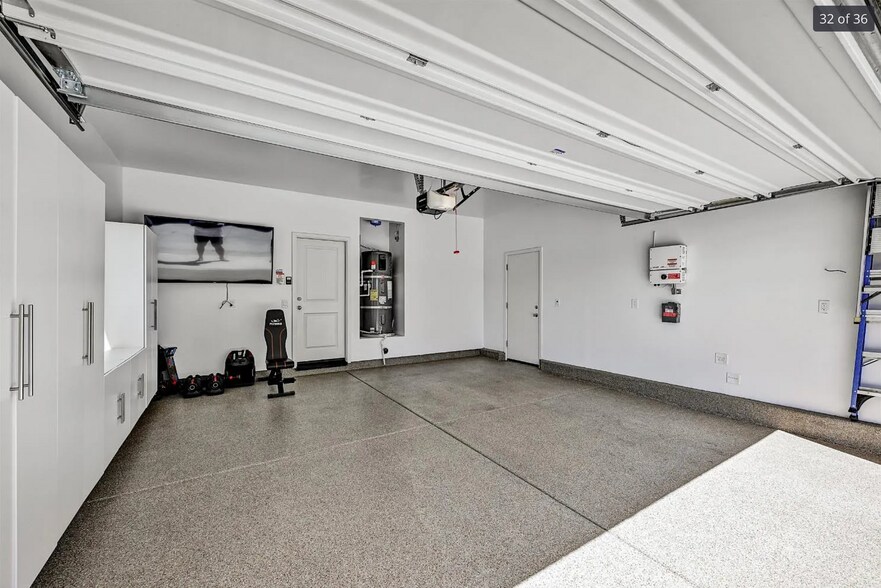 Building Photo - 5048 Cumberland Dr