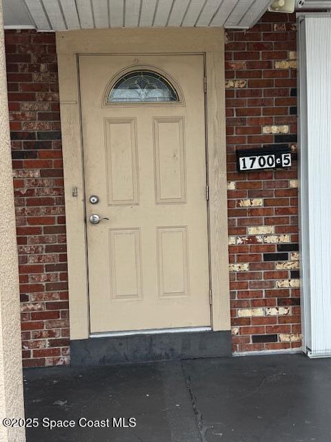 Primary Photo - 1692 Aurora Rd