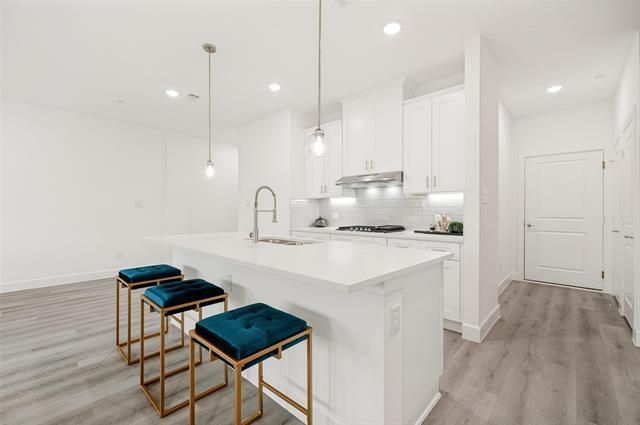 Building Photo - 5609 Woodlands Dr