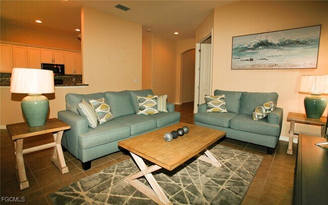 Building Photo - 11070 Esteban Dr