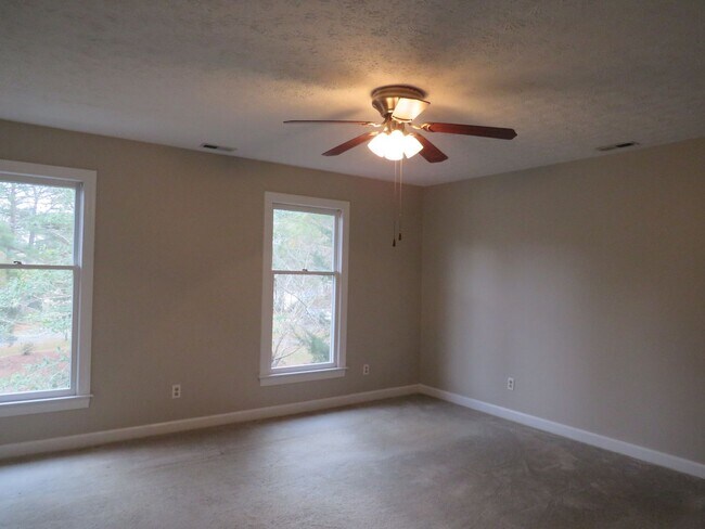 Building Photo - FOUR BEDROOM BRANDYWINE BAY