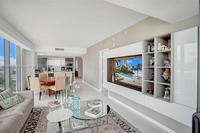 Building Photo - 460 NE 28th St