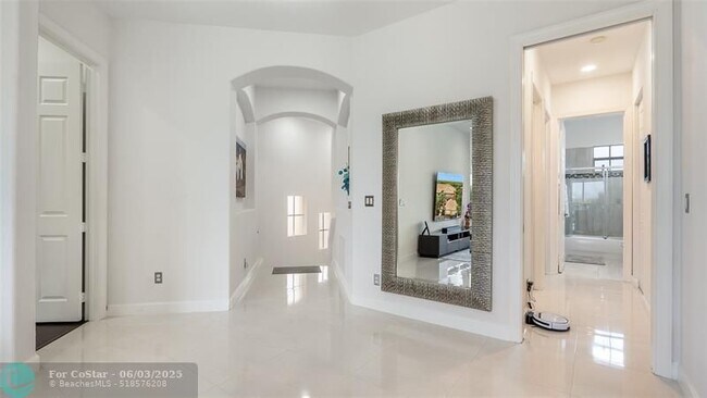 Building Photo - 7989 NW 128th Ln