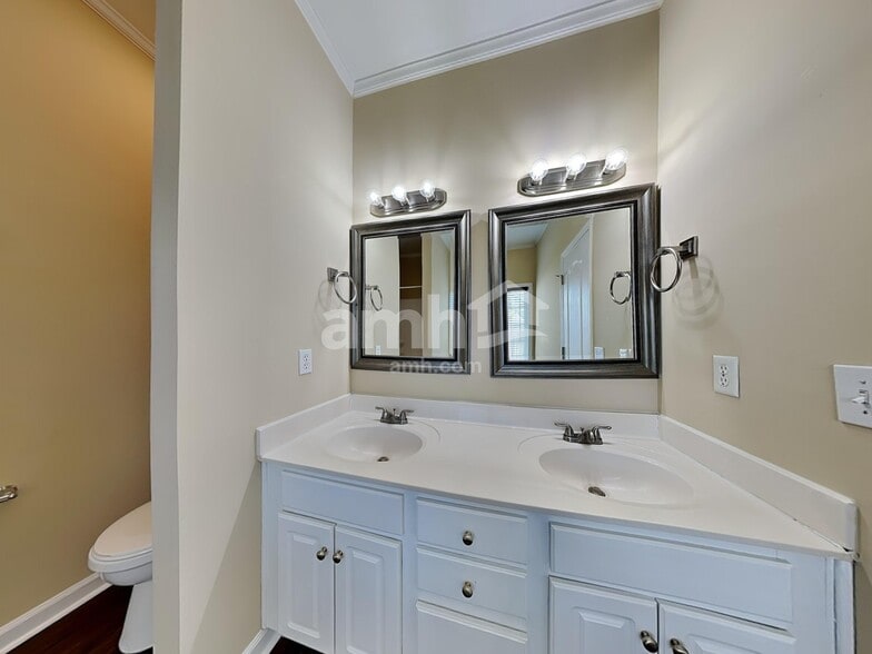 Building Photo - 4104 Devondale Ct