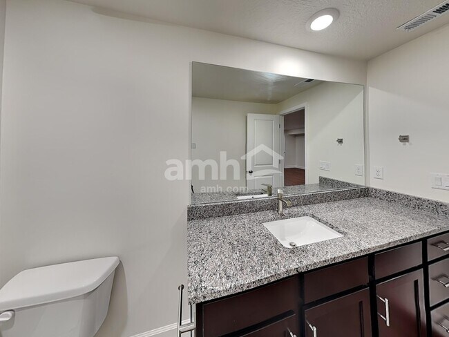 Building Photo - 5936 Verdigris Dr