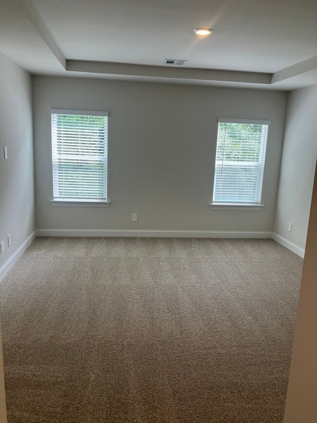 Building Photo - 1231 Bluffton Cir