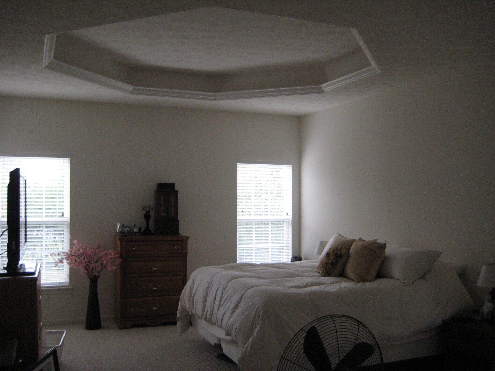 Building Photo - 3829 Taft Ave