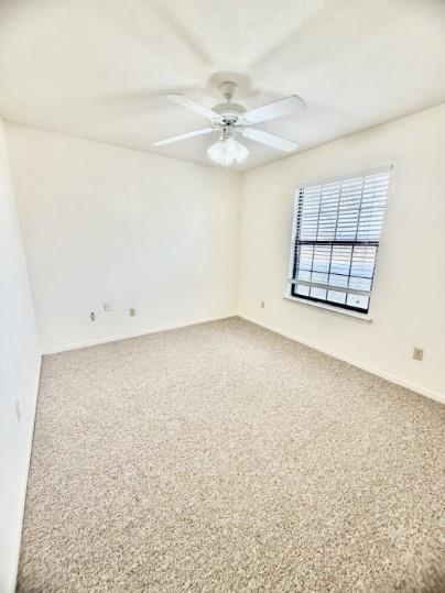 Building Photo - 728 W San Antonio St