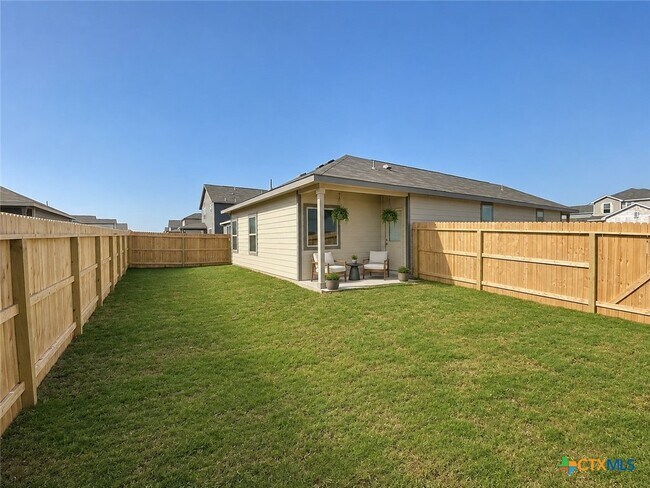 Building Photo - 2445 Ayers Dr