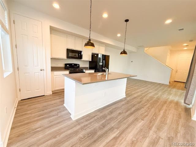 Building Photo - 591 S Pitkin Ct