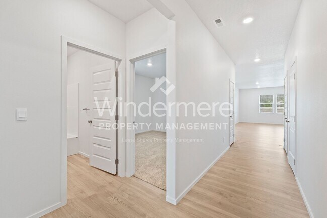 Building Photo - 3569 S Keller Ln