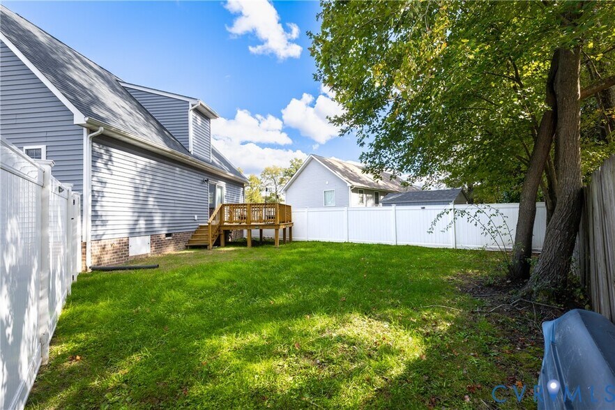 Building Photo - 2446 Gracie White Cir