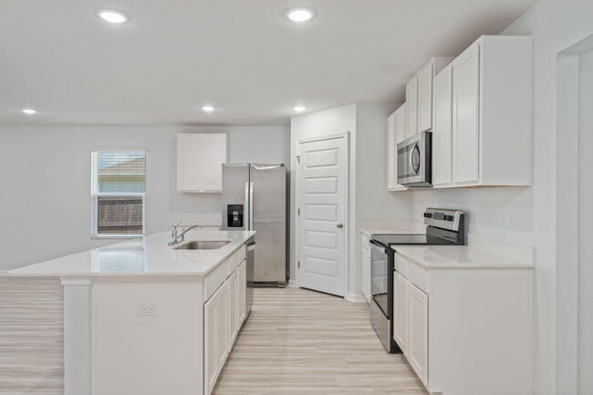 Building Photo - 522 Mary Lou Way