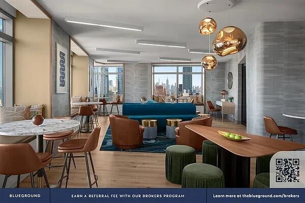 Building Photo - 123 Washington St