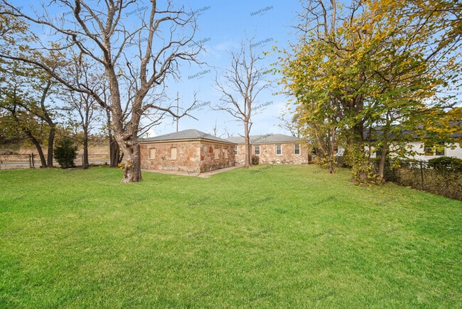 Building Photo - 3236 SW 37th St