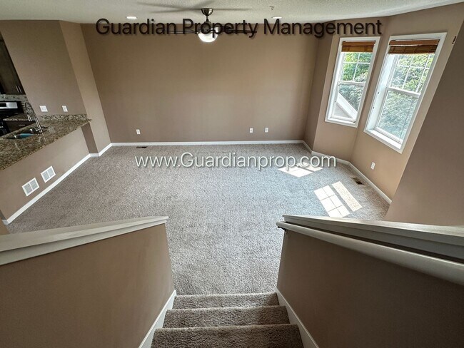 Building Photo - 11920 Emery Village Dr N