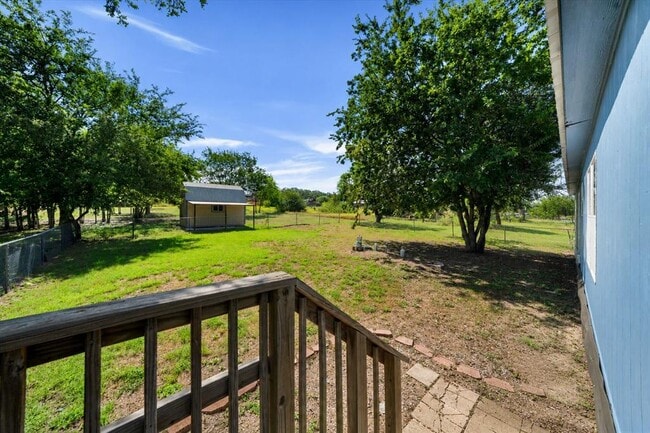 Building Photo - 1005 Monte Vista Dr