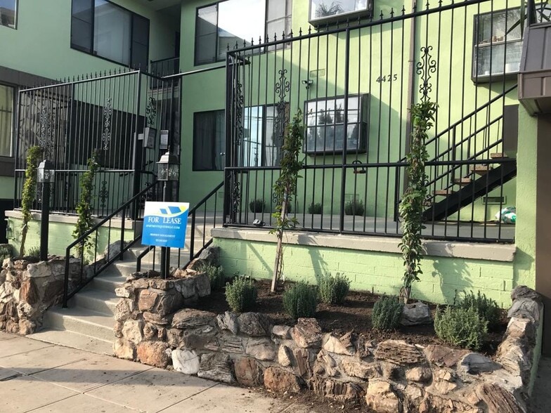 Building Photo - 4425 Maplewood Ave