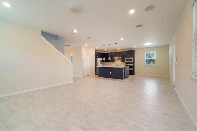 Building Photo - 6570 Rover Wy