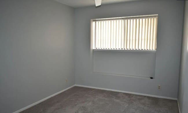 Building Photo - Cozy 3 bed 2.5 bath