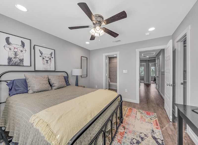 Building Photo - 3320 Robin Ln