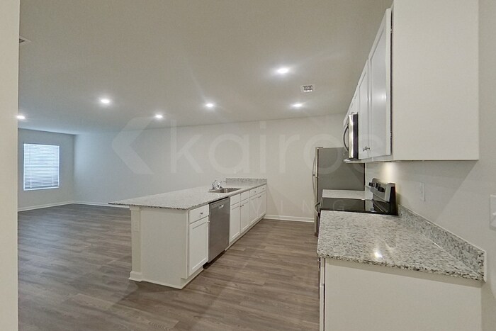 Building Photo - 345 Ironwood Ct