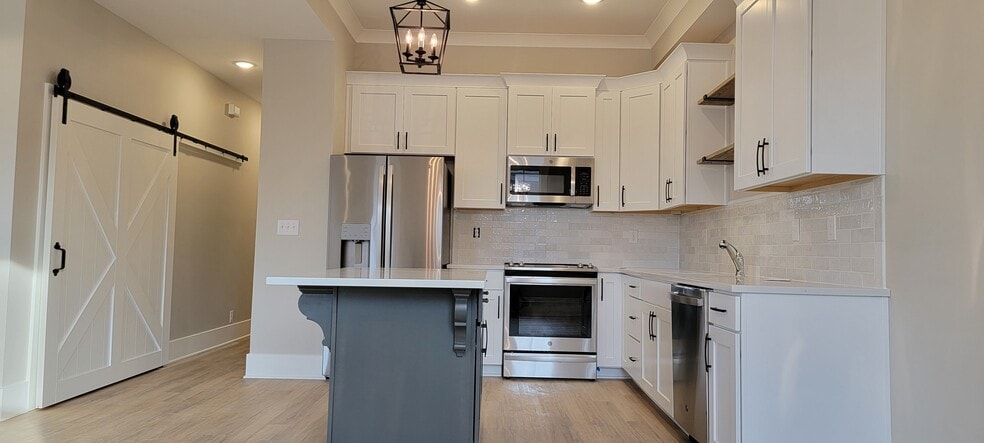 Building Photo - 10932 Monkshood Dr