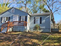 Building Photo - 1264 Byewood Ln SW