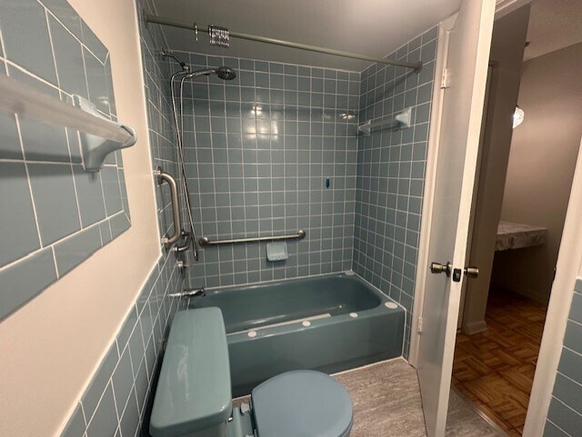 Building Photo - 22615 SW 66th Ave