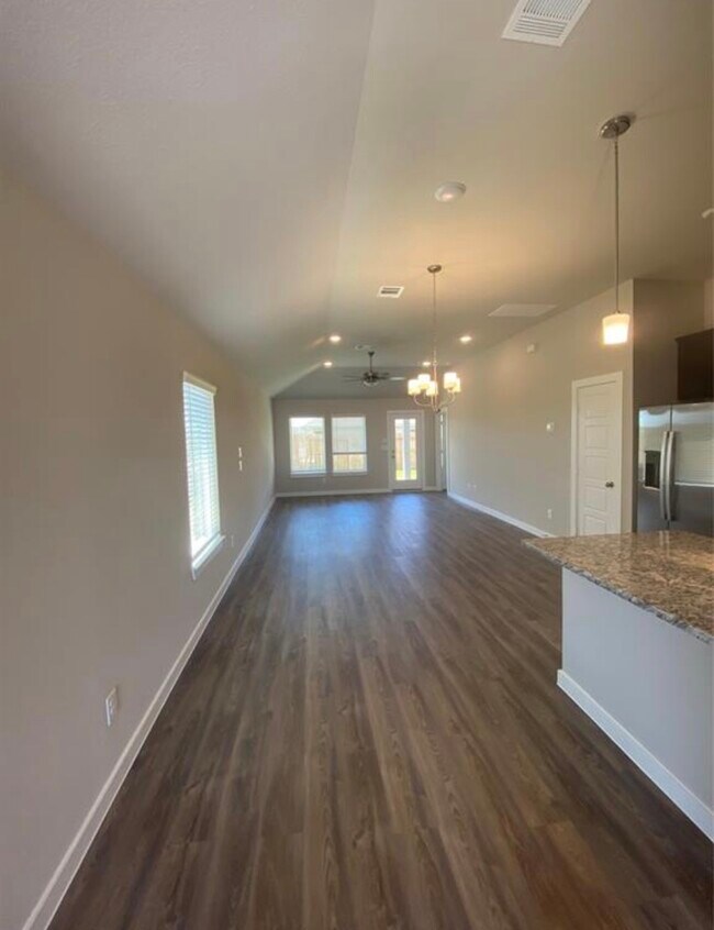 Building Photo - 3119 Spanish Oak Ln